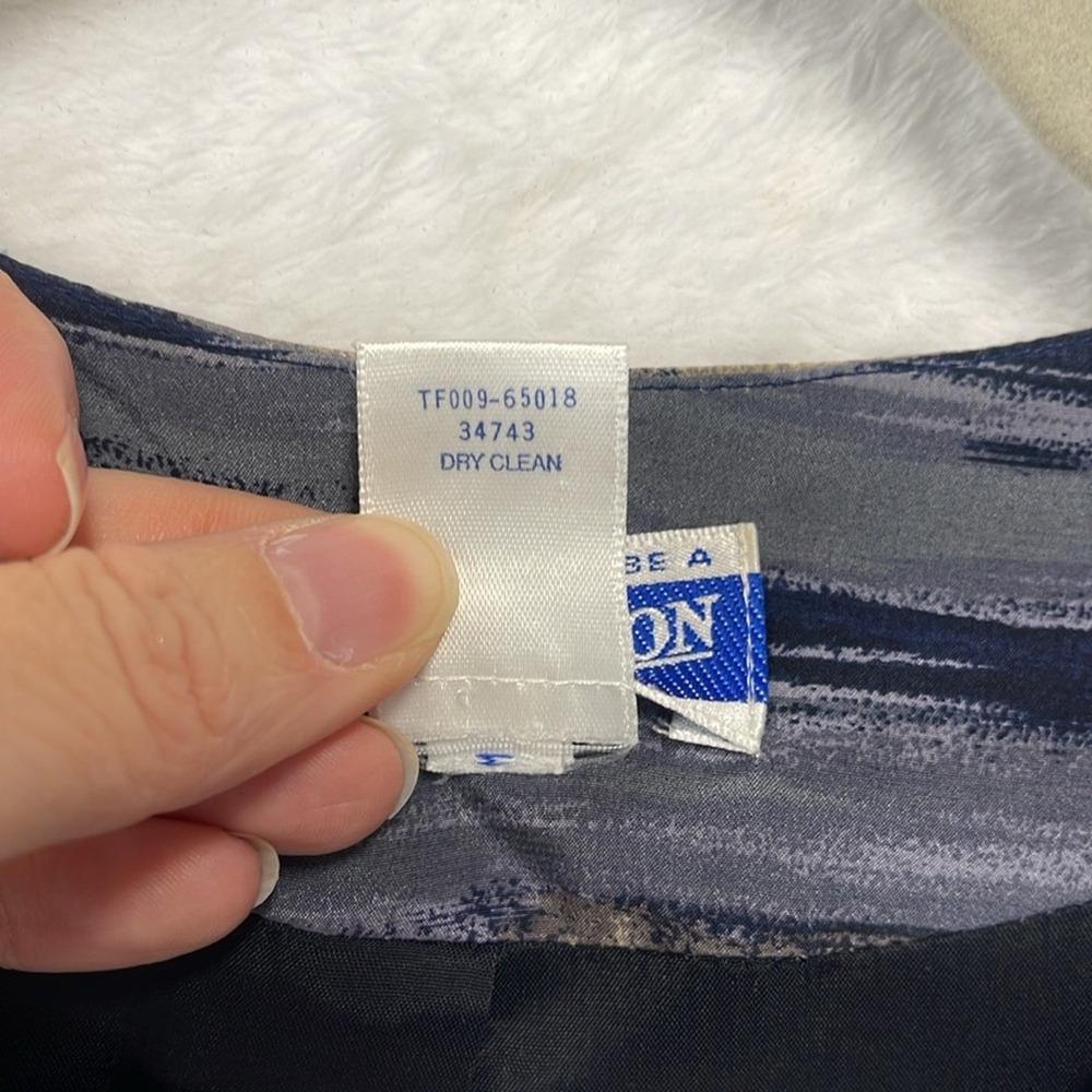 Pendleton Silk Abstract Stripe Button Front Blaze… - image 3